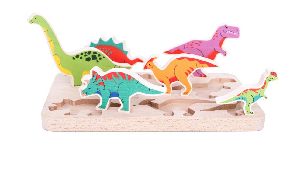 Bajo hölzerne Sortierdinosaurier.
