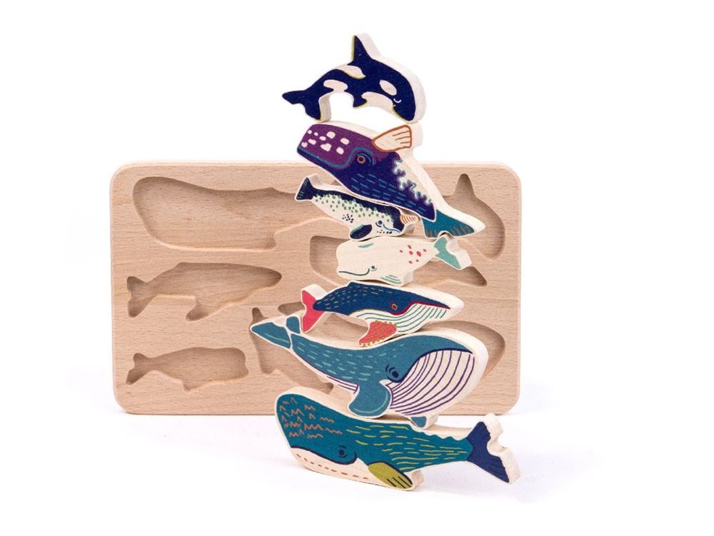 Bajo wooden sorter whale family. 7