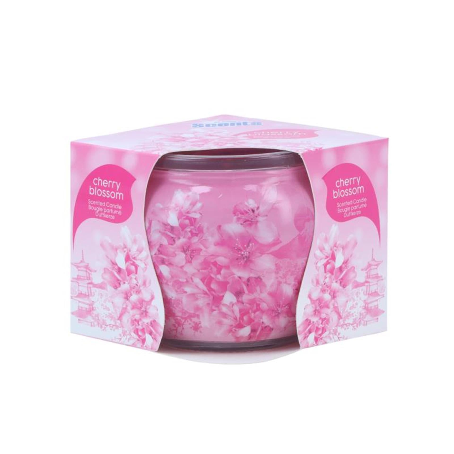 Zu Hause riecht die Duftkerze Kirschblüte