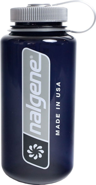 Nalgene – Weithalsflasche – 1000 ml – Trinkflasche – Wasserflasche – BPA-frei – auslaufsicher – großes Logo vertikal – nachhaltig