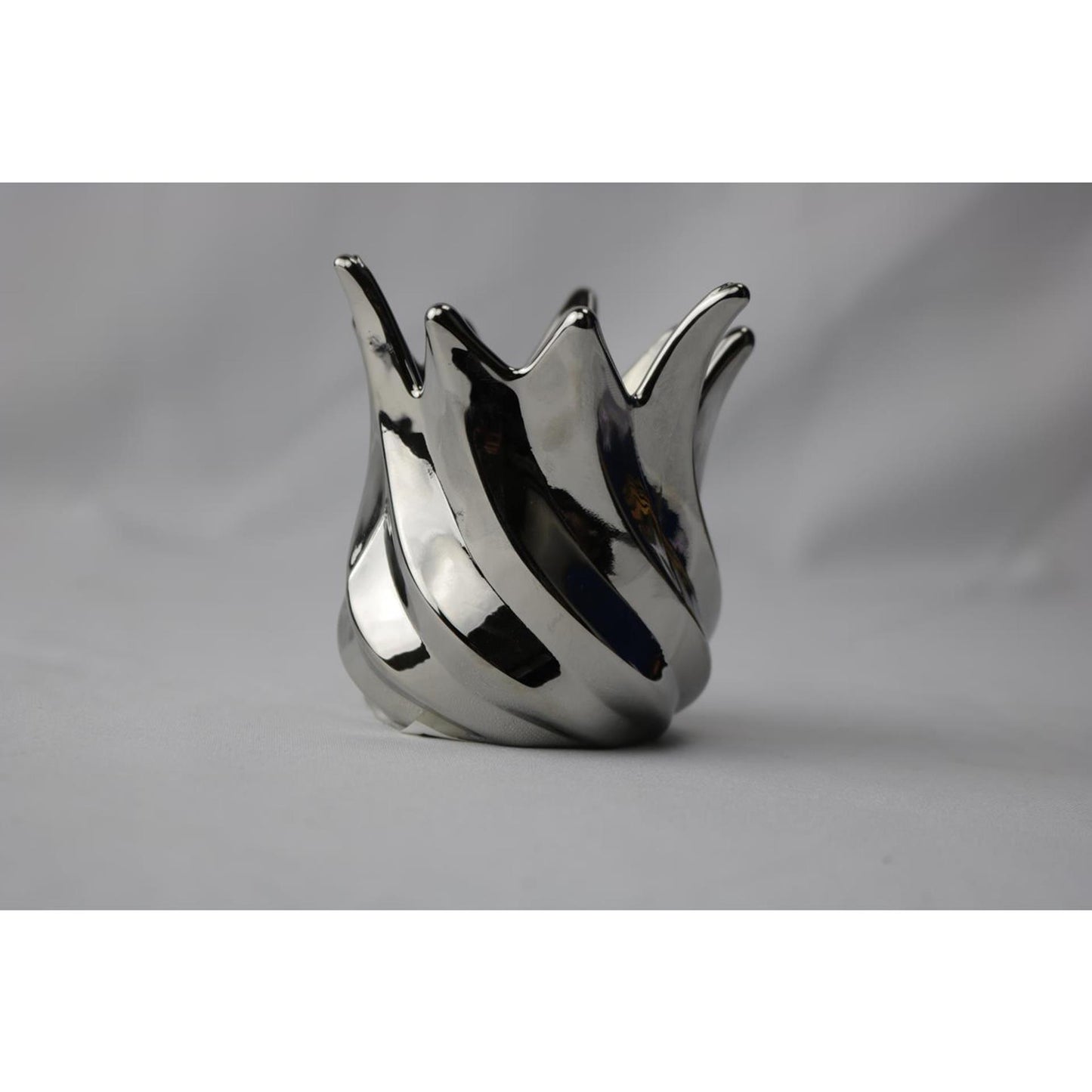 Mansion Atmosphäre Teelichthalter Silber 9x9x9,3cm
