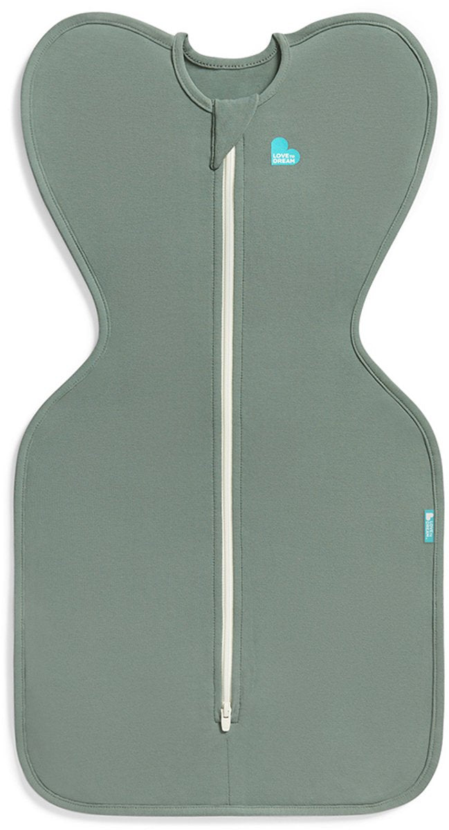 Love to dream™ Babyschlafsack swaddle up™ – Pucken – Baby 3–6 Monate – 6–8,5 kg – ganzjährig – 1,0 Tog – tiefes Oliv