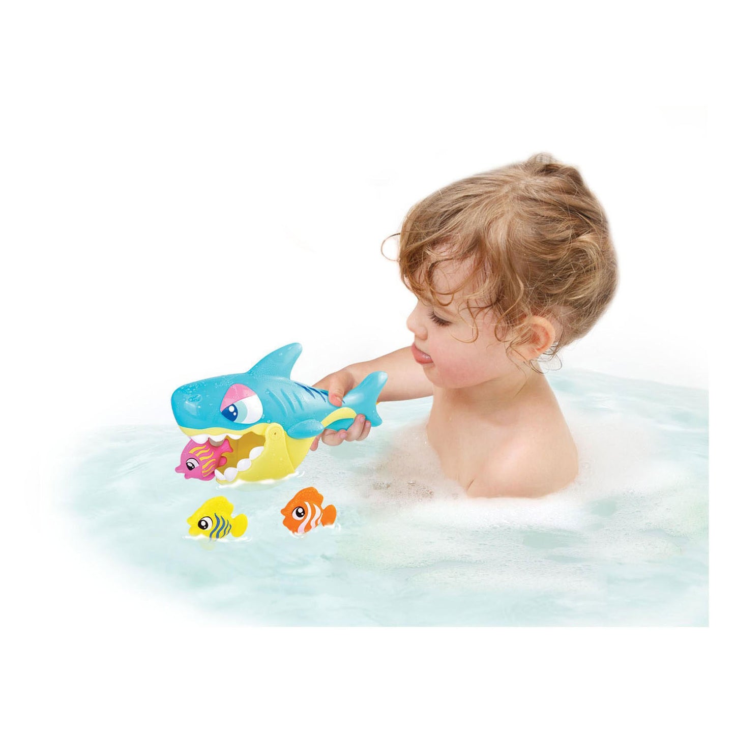 Badehai mit 3 Fischen