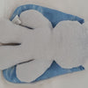 Kuschelhase grau mit blauen Ohren. 26