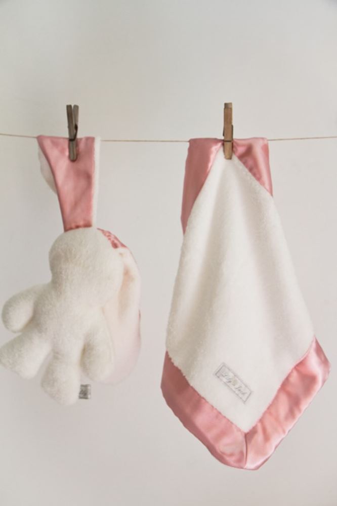 Kuschelhase weiß mit rosa Ohren. 26 cm