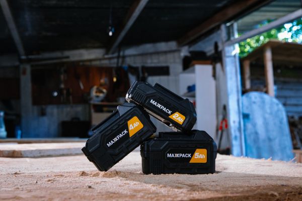 AC -Batterie 2AH (Maxxpack 18V).