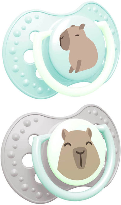 Difrax Lovi Schnuller dynamisch – edel – 0 bis 6 Monate – Capybara – grün grau – 2 Stück