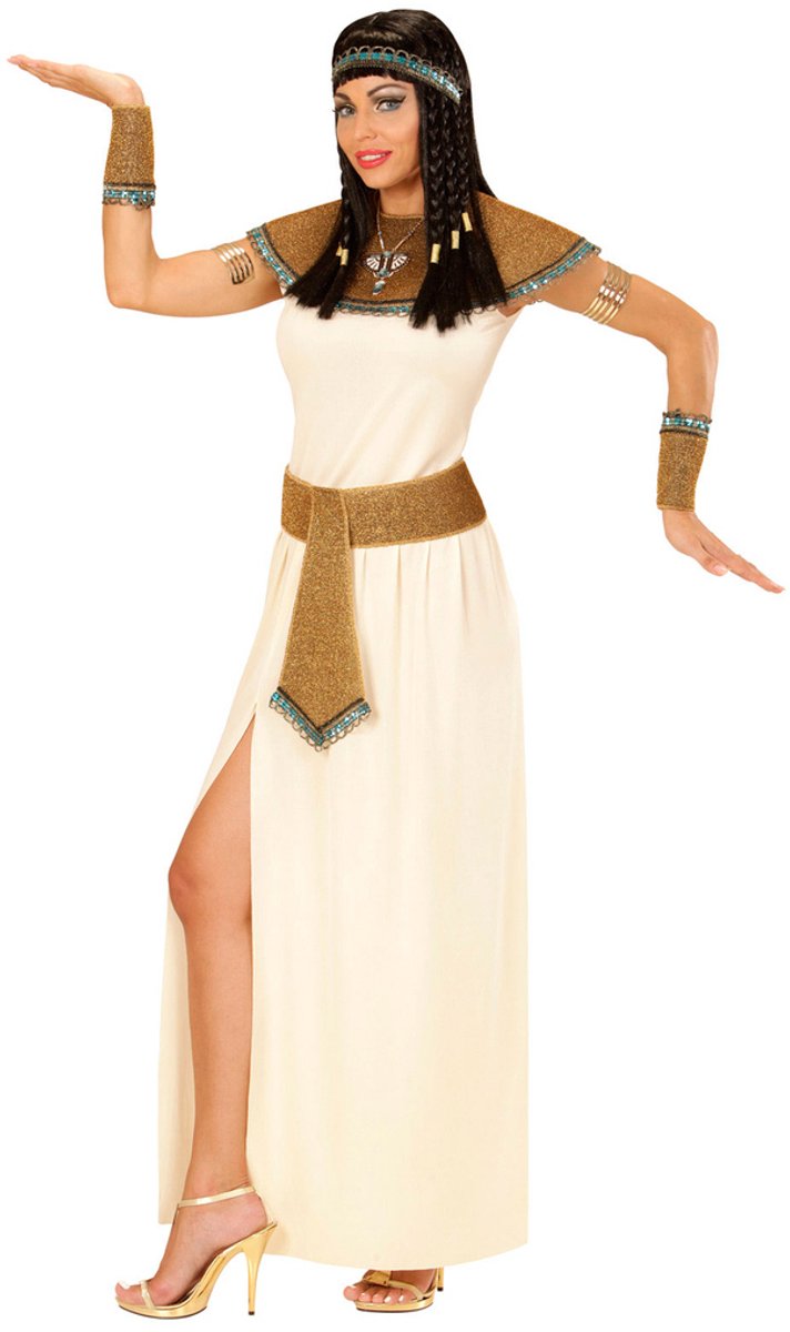 Widmann Cleopatra kleidet sich für den Karneval