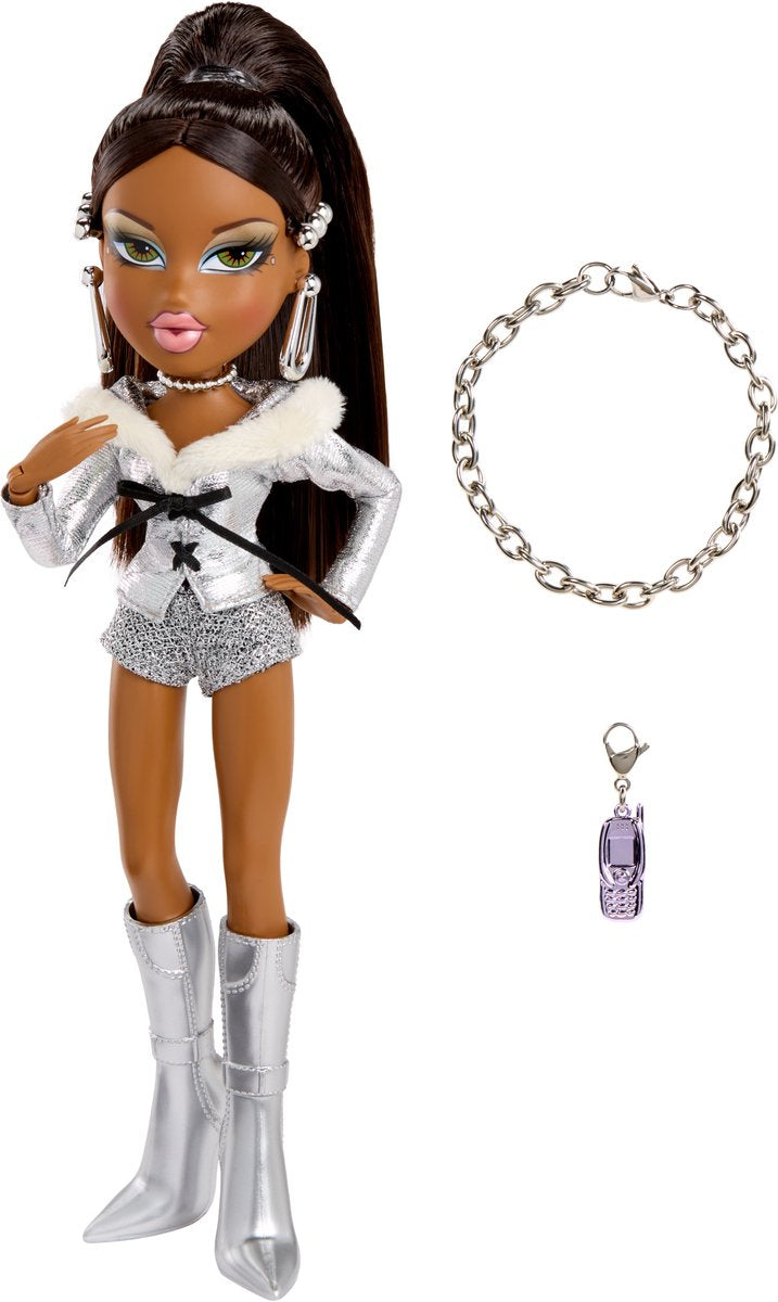 Bratz mga charmz Modepuppe Sasha mit Bettelarmband und Accessoires.