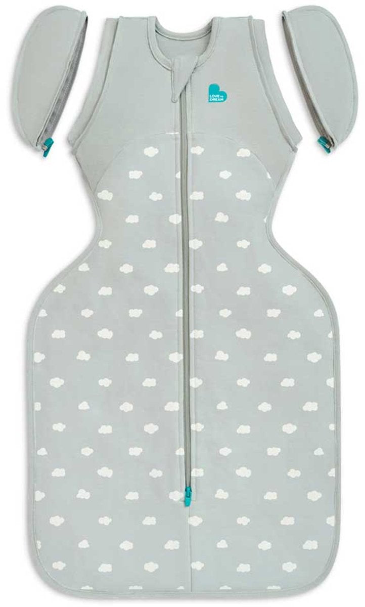 Love to dream™ Babyschlafsack swaddle up™ – reduzierendes Pucken – Baby 3–6 Monate – 6–8,5 kg – ganzjährig – Clouds Olive