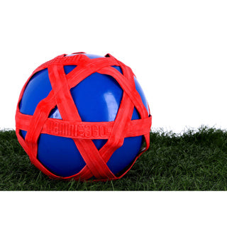 Blaues Kreuzball mit rotem Gummiband