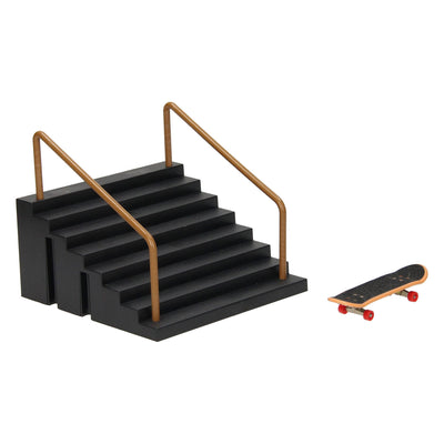 Finger -Skateboard mit Stuntentreppe