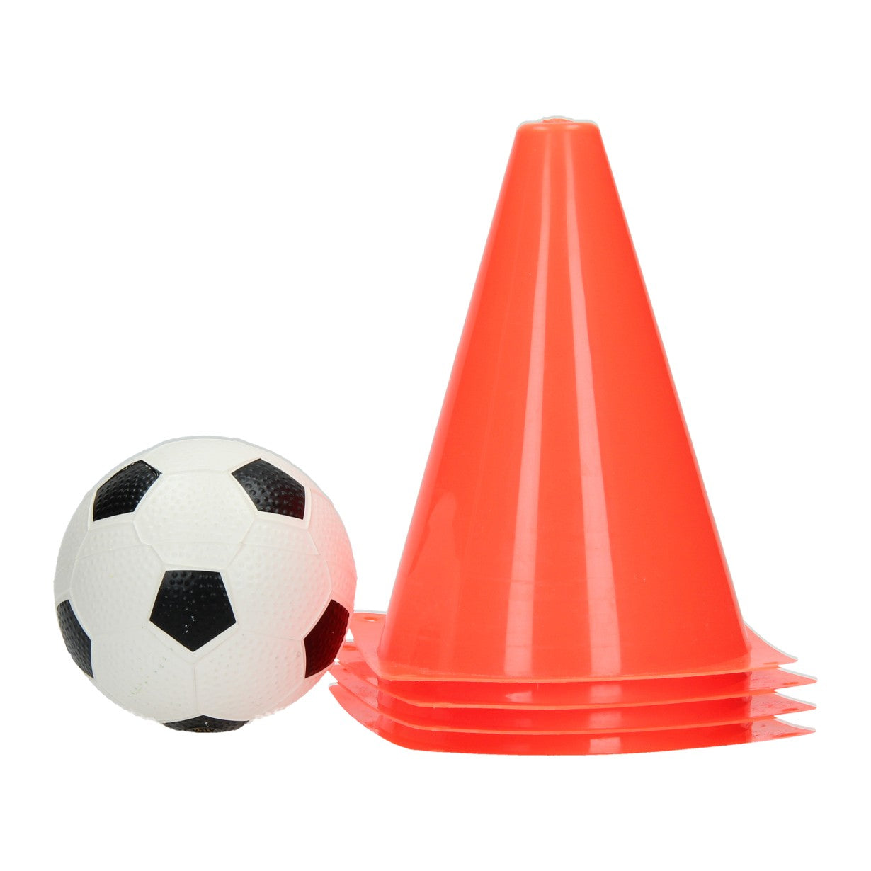 Fußballtraining mit Pylonen