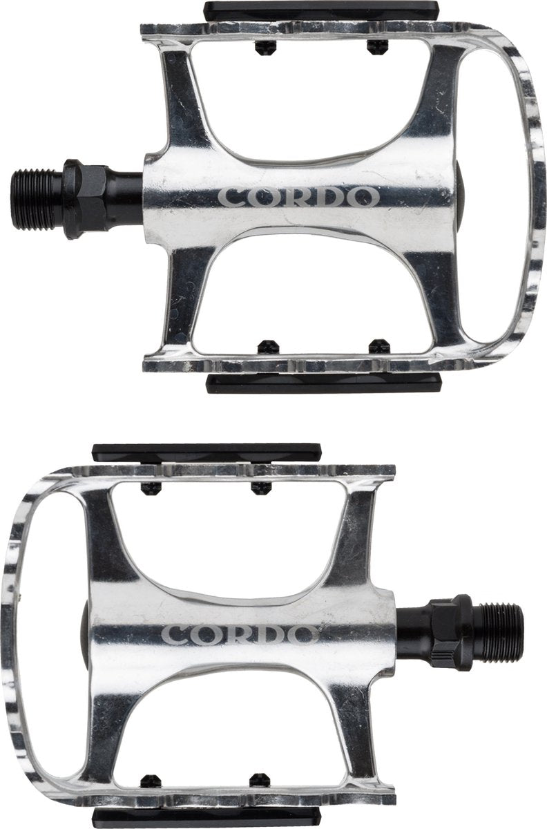 Cordo Pedal Trekking Aluminium Silber