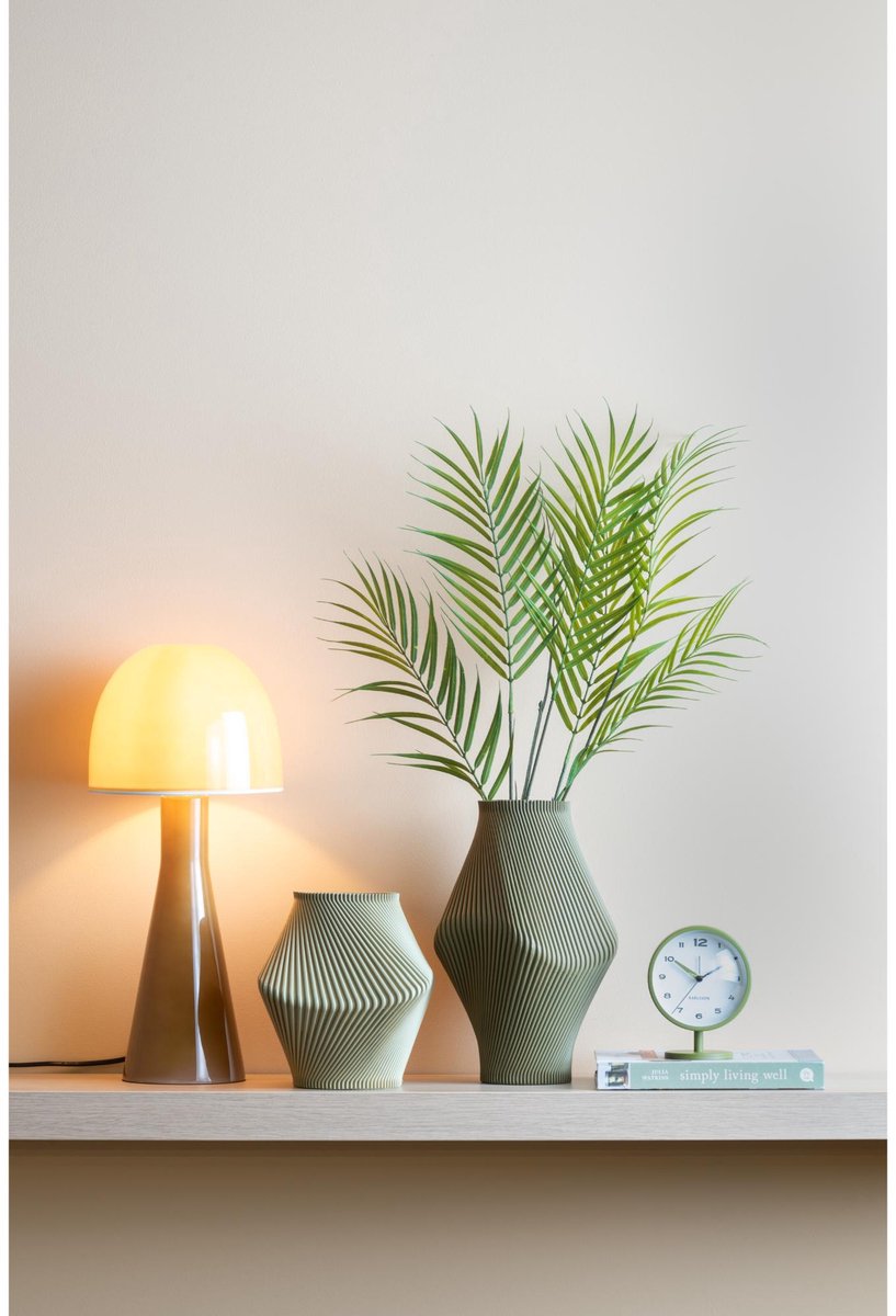 Present Time Vase Twisted Rib – Armeegrün – ø16 cm – Polyresin – skandinavisch – Blumenvase – Heimdekoration – dekorative Vase für Wohnzimmer oder Schlafzimmer