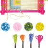 Toi-Toys dehen sich mit Garn und Perlensatz ab