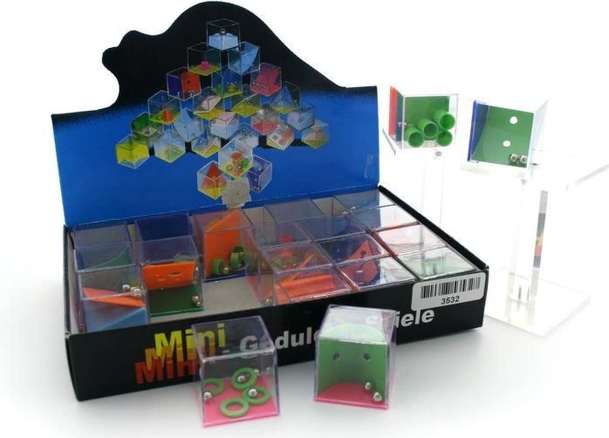 Bongers Spielzeug Patience Games 4x4x4 cm 12 Assorti