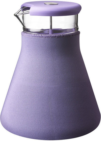 Qdo Glaskaraffe – mit Neoprenhülle – für losen Tee – 1,2 Liter – Lila