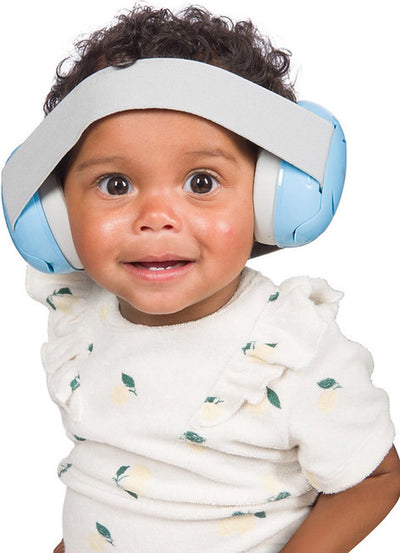 Dooky Gehörschutz Baby – verstellbares elastisches Kopfband – Kopfhörer für Babys – 25 dB Isolierung – Kopfhörer mit Geräuschunterdrückung – leichte Ohrenschützer mit Aufbewahrungstasche – Ohrenschützer für Babys, Kleinkinder 0–3 Jahre – Blau