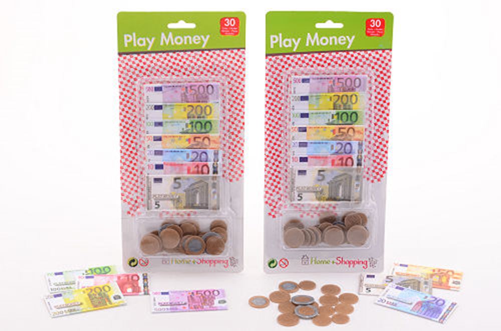 Euro-Spielgeld auf Karte.