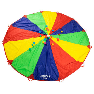 Outdoor -Spielen im Freien mit Bällen im Freien spielen