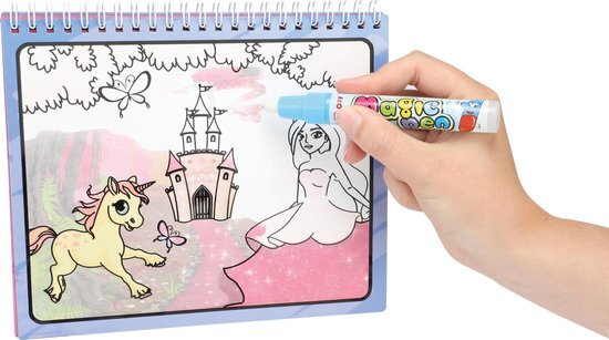 Kreativitätsfarben mit Wasserprinzessin mit Marker