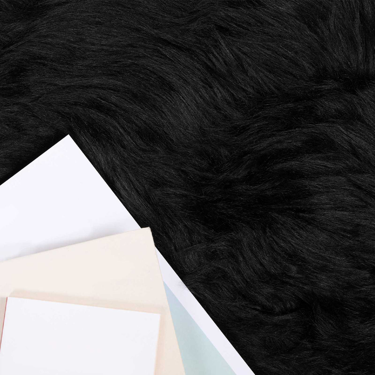 VidaXL gefälschter Schaffellteppich Tafalla schwarz 60 x 90 cm Polyester