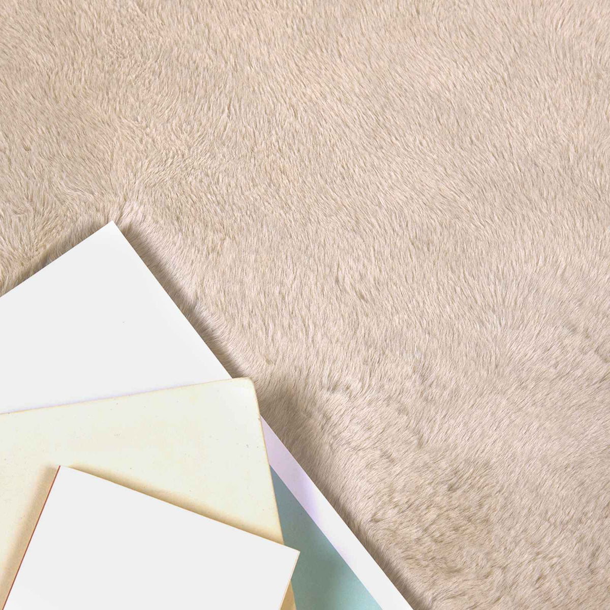 VidaXL Kunstkaninchenfellteppich Oilte Taupe 160 x 230 cm Polyester