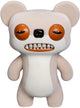Fugglers Teddybär-Albtraum – beiges Monster mit humanoiden Zähnen