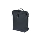 Basil SoHo Nordlicht Fahrradrucksack - schwarzer moderner Rucksack mit LED-Licht für Damen Herren Elektrofahrrad - wasserdicht - 17L - schwarz - afbeelding 2