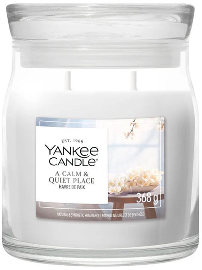 Yankee Candle – eine mittelgroße Duftkerze für einen ruhigen, ruhigen Ort – 50 Brennstunden – 2 Dochte