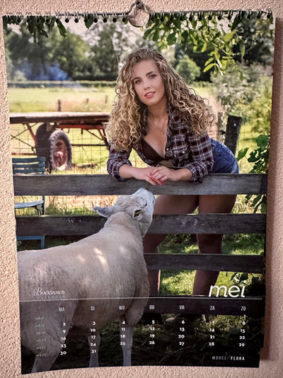 Helma365 Bauernfrau-23 Bauernmädchen-Kalender 2023