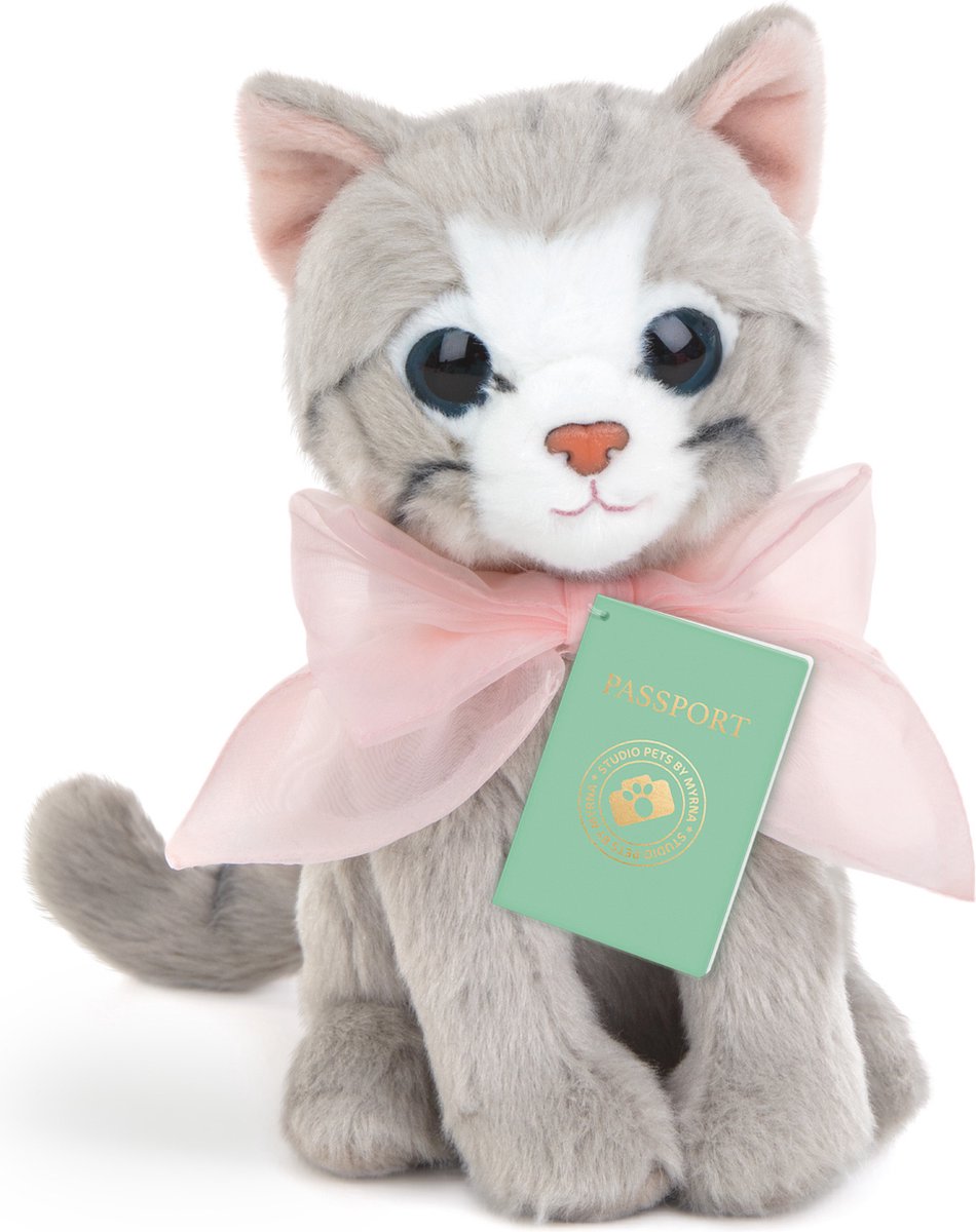 Studio Pets von Myrna Studio Pets – Britisch Kurzhaar Kätzchen Kuscheltier Bella, 23 cm