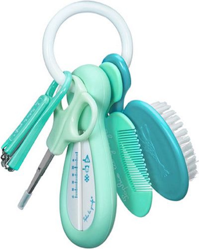 Babypflegeset Sophie die Giraffe – 5-in-1 – Badethermometer, Schere, Nagelknipser, Kamm-Haarbürste – am praktischen Schlüsselanhänger – ab 0 Monaten – Blau-Türkis