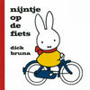 Zentrales Buchhaus Miffy auf dem Fahrrad