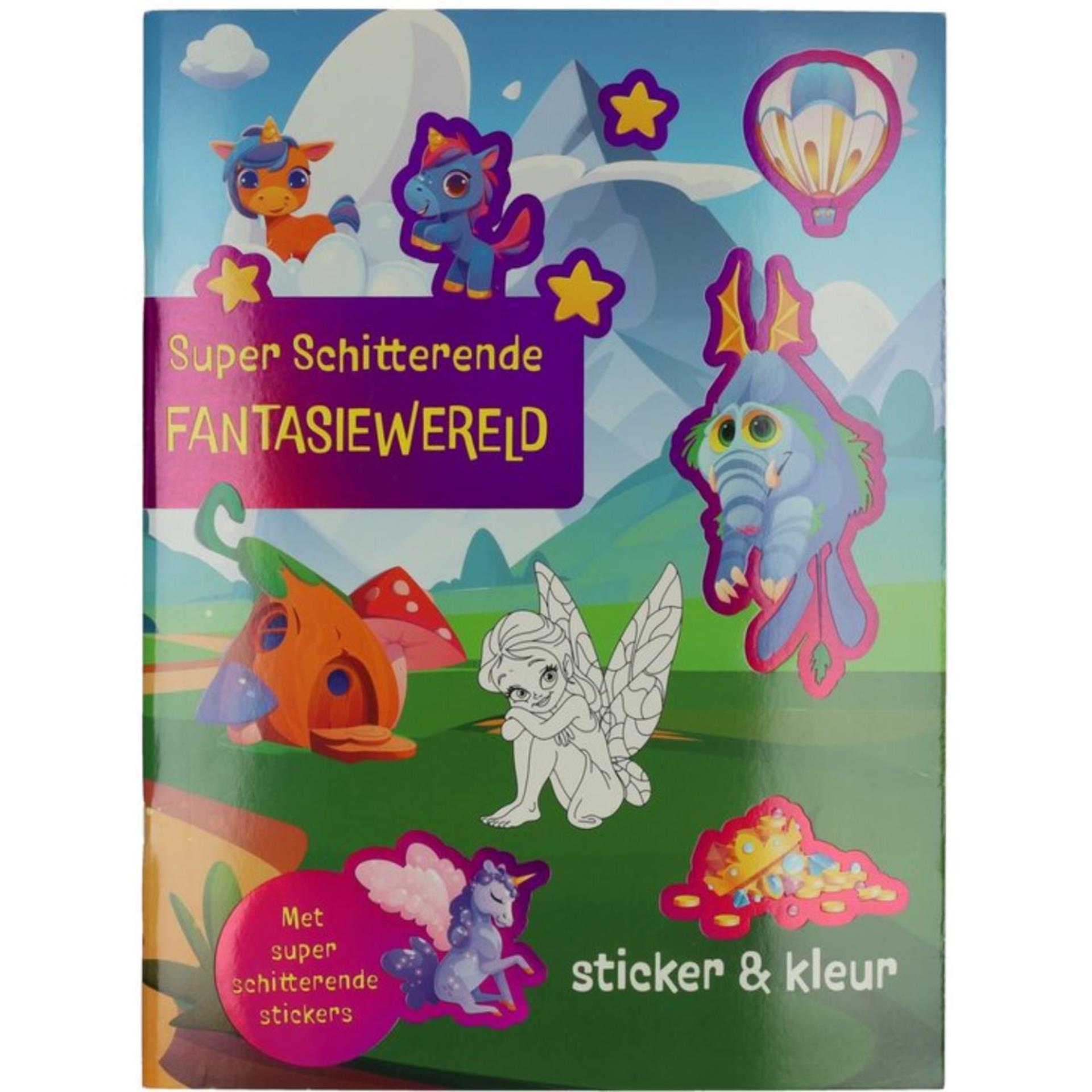 Farbe und Aufkleberbuch Fantasie