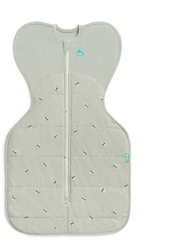 Love to dream™ Babyschlafsack swaddle up™ – Pucken – Baby 3–6 Monate – 6–8,5 kg – Winter – 2,5 Tog – Olivenbienen