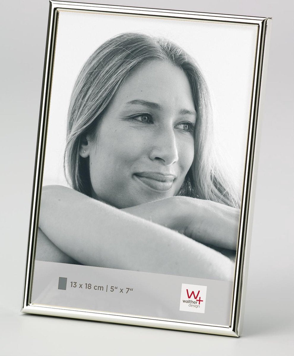 Walther Design Chloe – Fotorahmen – Fotogröße 9 x 13 cm – Silber