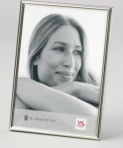 Walther Design Chloe – Fotorahmen – Fotogröße 9 x 13 cm – Silber