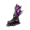 Elemente süßer Babydrache im alten Stiefel
