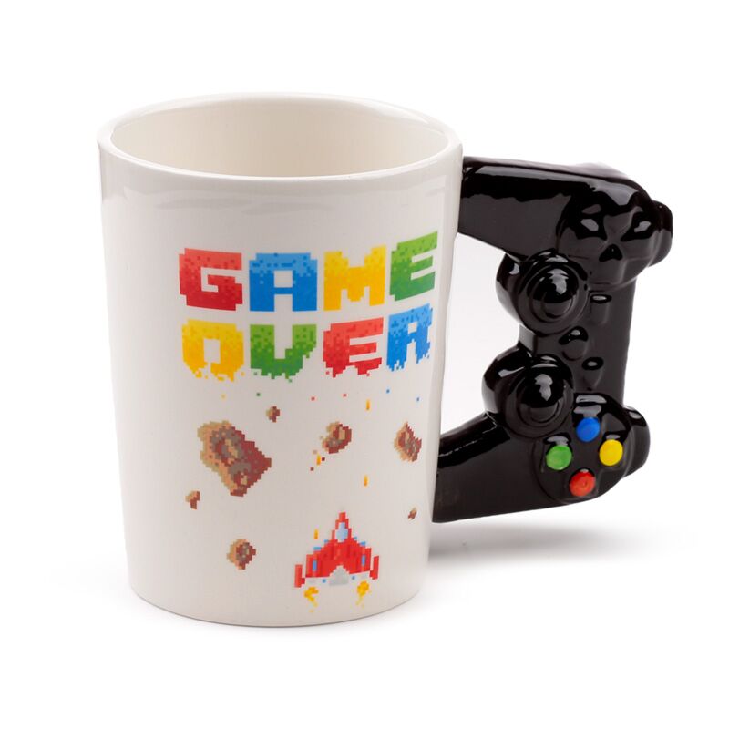 Game Over - Formed Griff Ceramic Becher