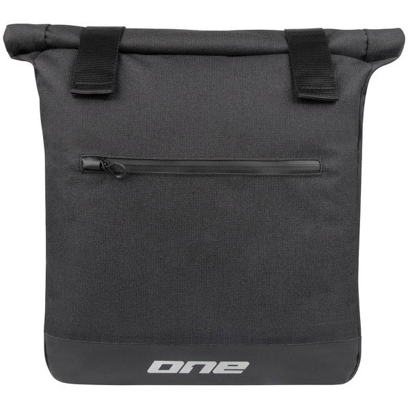 Ein einzelner Backbag 2 Stück schwarze RC.Bags 30 AVs