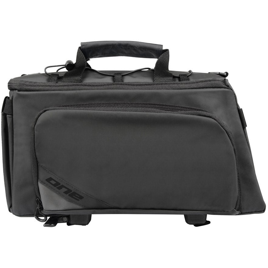 Eine Gepäckträgertasche rc.bag 20 avs 18,5l schwarz