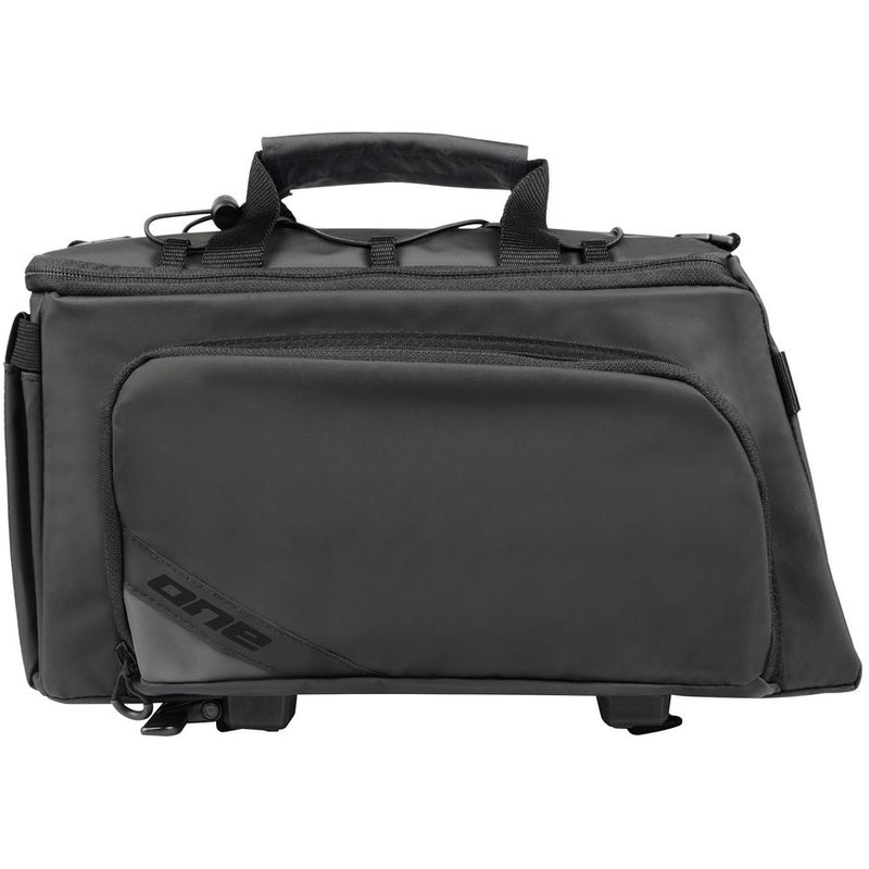 Eine Gepäckträgertasche rc.bag 20 avs 18,5l schwarz