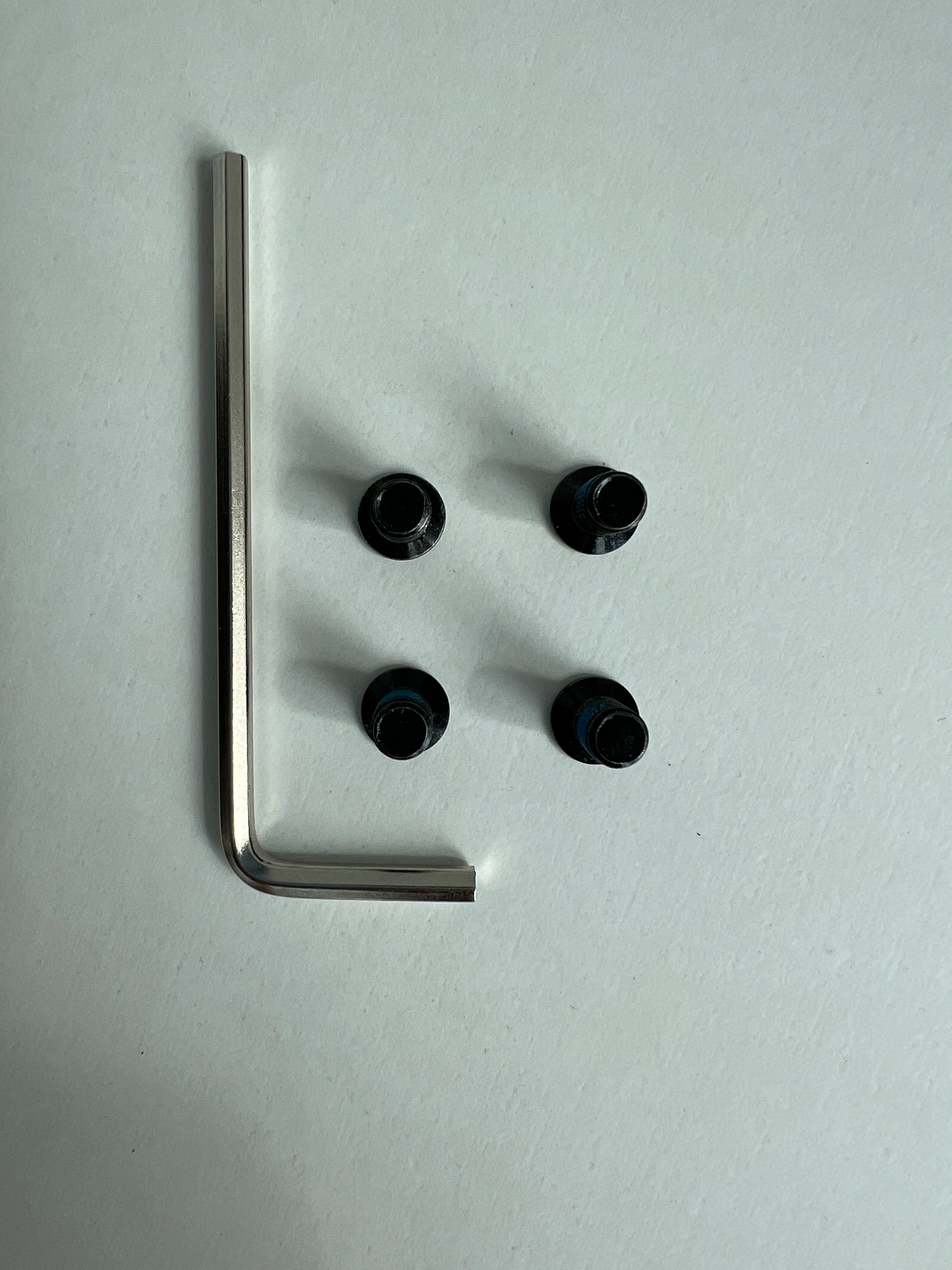 Pro-Mounts Pro-Mounts 4 Lenksäulenschrauben + Allen Xiaomi Ninebot
