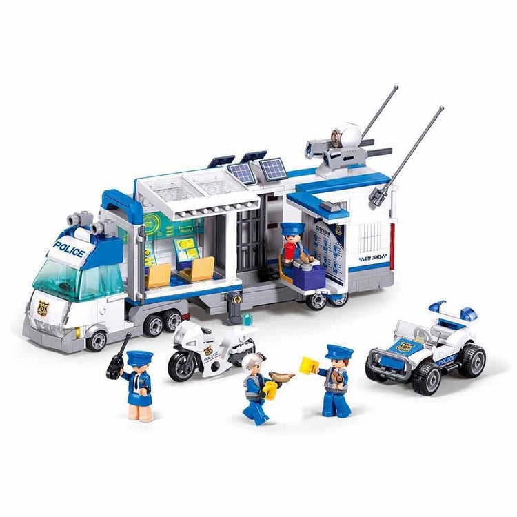 Polizeiangriff der Metropole Sluban auf das Kommandofahrzeug (M38-B1219)