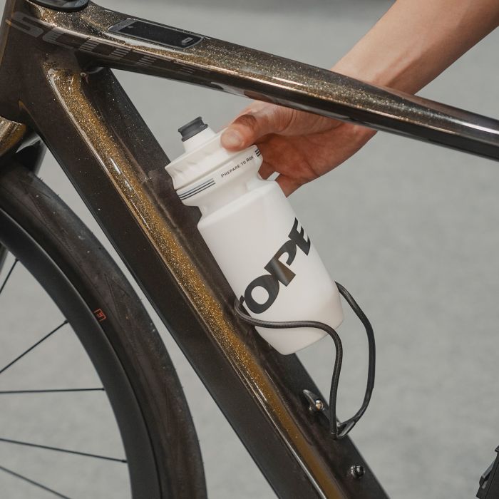 Topeak Wasserflasche Logo 650 ml – weiß