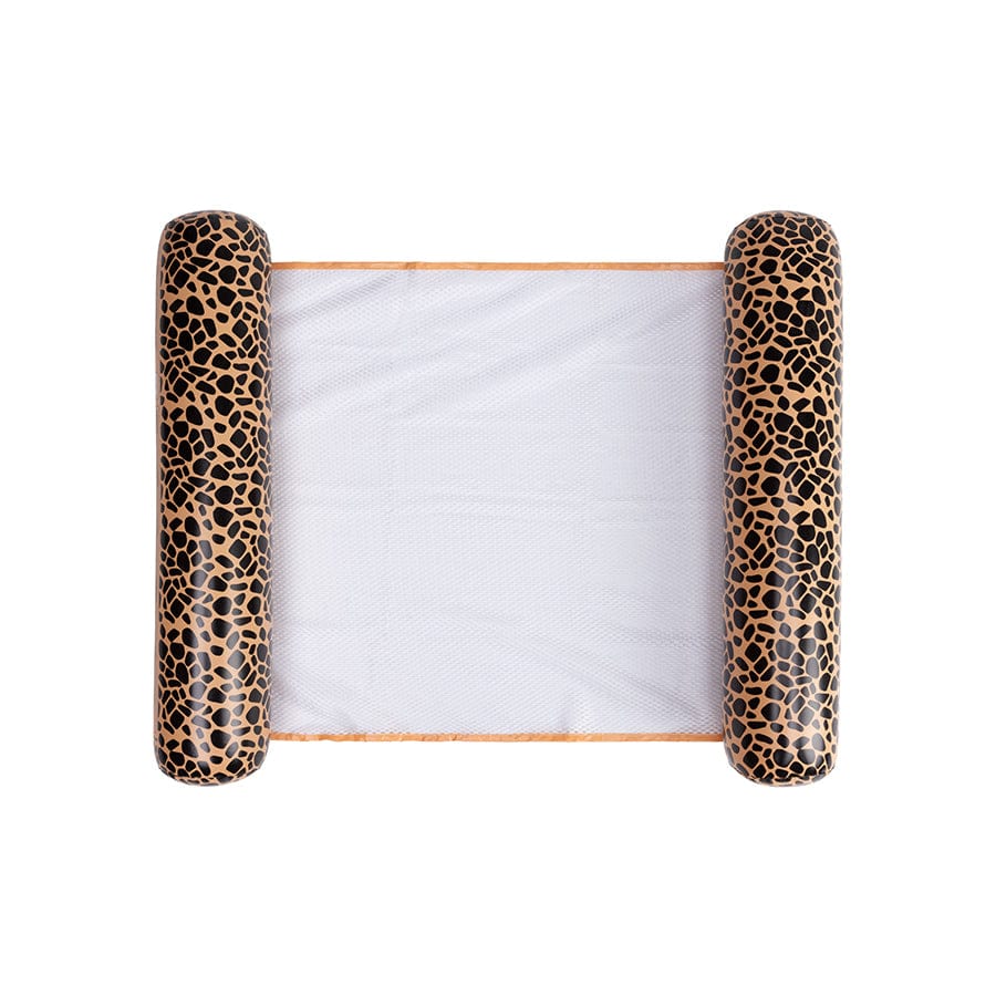 Giraffe | Brown Water Pod