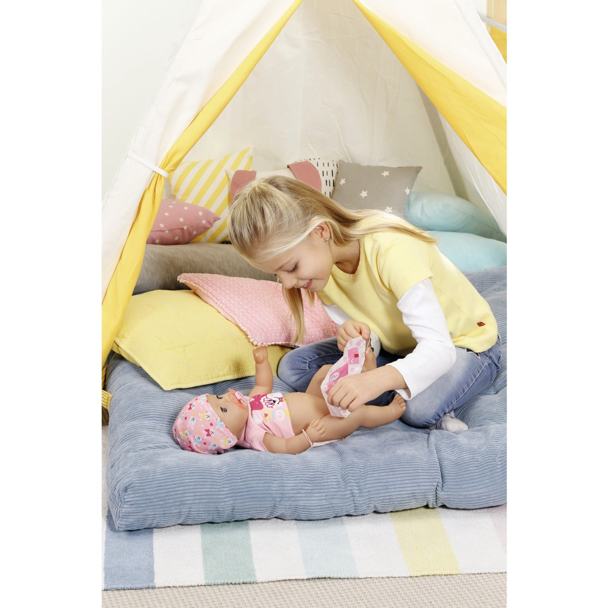 Zapf Kreation Baby geborenes Mädchen