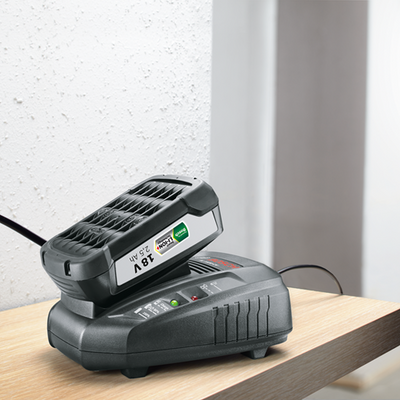 Bosch grün 1600a031t5 18 V Li-Ionen-Akku-Starterset (2 x 2,5 Ah) + Ladegerät bereits 18 V-44